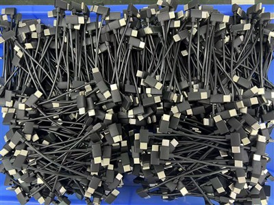 30000PCS USB-C sang USB-C có thể uốn cong 90 độ